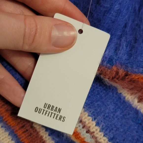 Urban Outfitters - Cleo Mock Neck Sweater - Picture 9 of 16